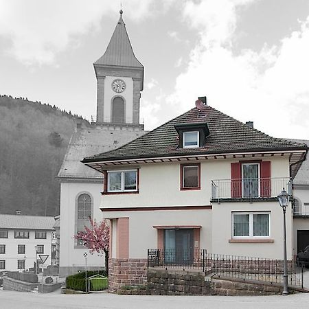 Hôtel Gastehaus Anna-Maria à Bad Peterstal-Griesbach Extérieur photo